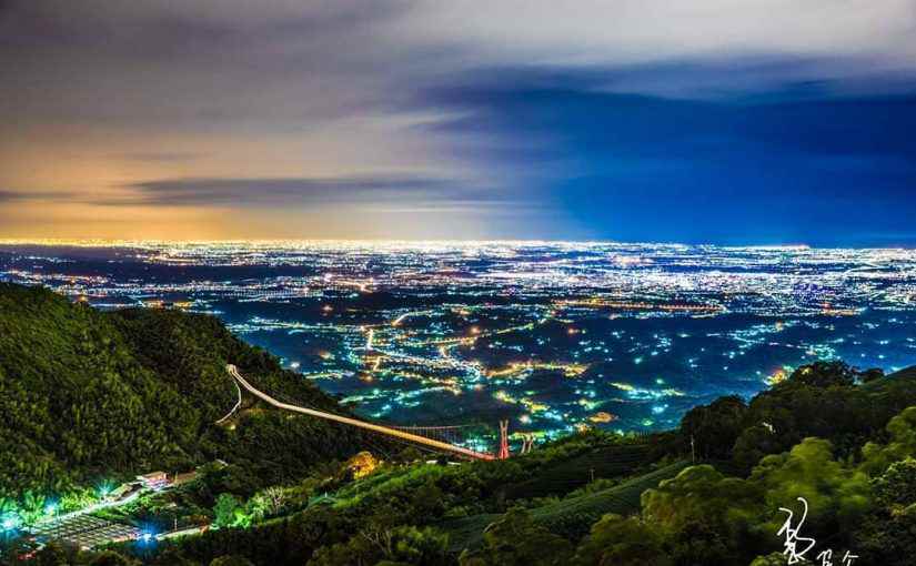 阿里山夜景景點推薦｜5個深邃星空、絕美雲海及夢幻琉璃光的觀賞景點