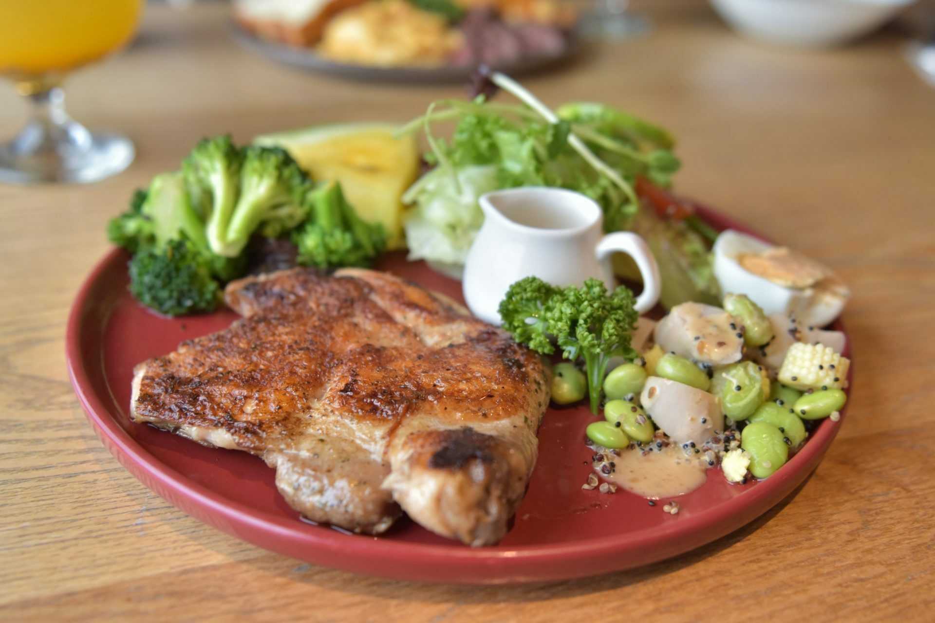 埔里早午餐 | 肆盒院|香煎雞腿招牌套餐 NT$290 埔里早午餐 | 肆盒院|香煎雞腿招牌套餐 NT$290