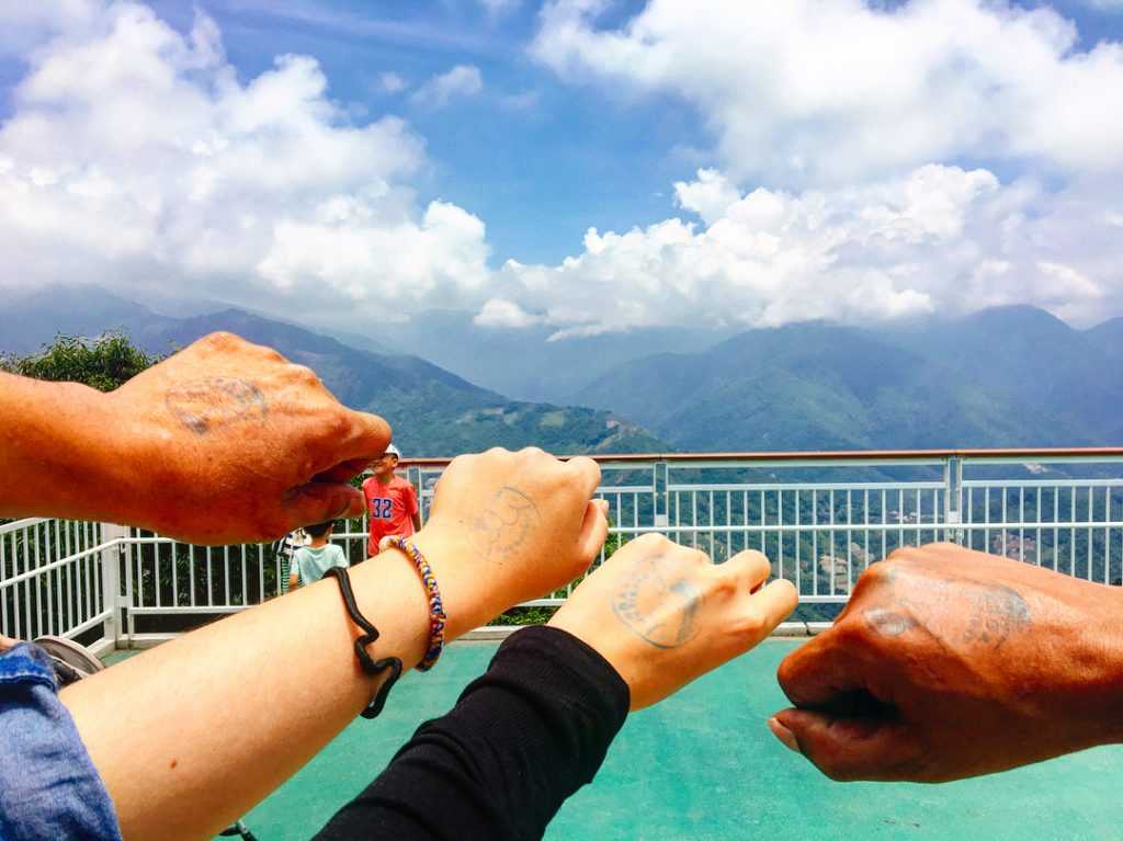 清境天空步道｜一起漫步在雲端，離天空最近的清境高空觀景步道！