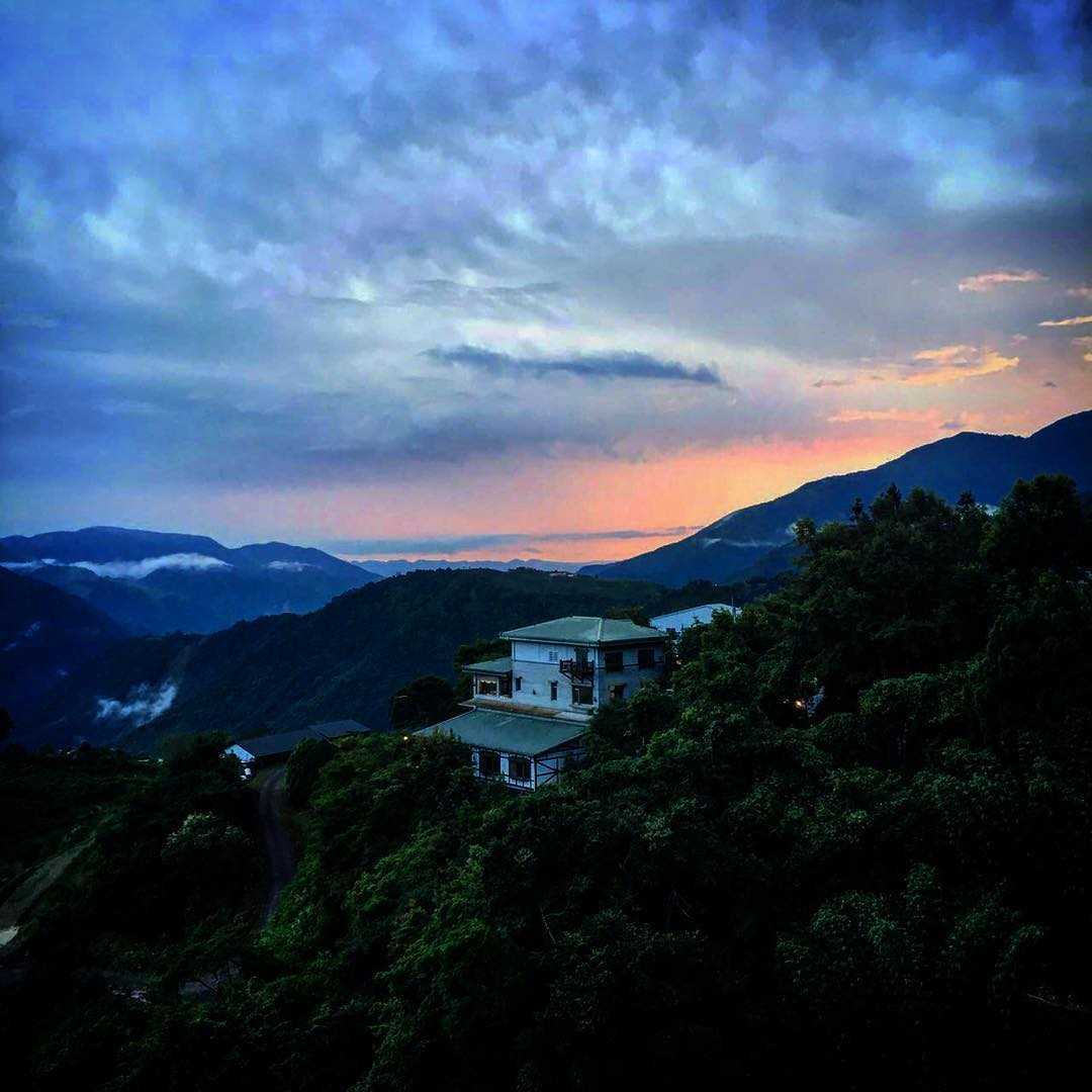 中橫公路雲海 | 仙境民宿_清境雲海景觀渡假山莊
