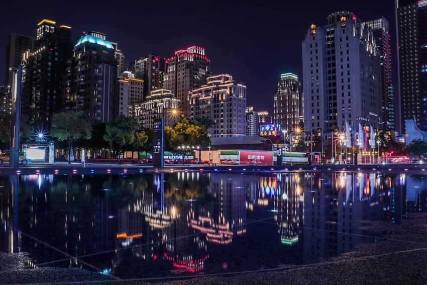 台中國家歌劇院 台中國家歌劇院｜必拍特色、美食餐廳、手作市集，美聲涵洞超高建築工藝之美 1 2026