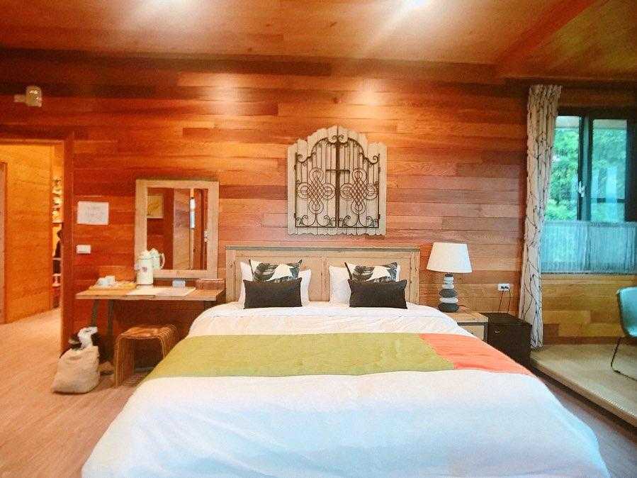 苗栗南庄【蘇維拉莊園】走入童話森林中，苗栗一日遊超好玩！《巨大蘑菇屋、精靈樹屋、侏儸紀恐龍》