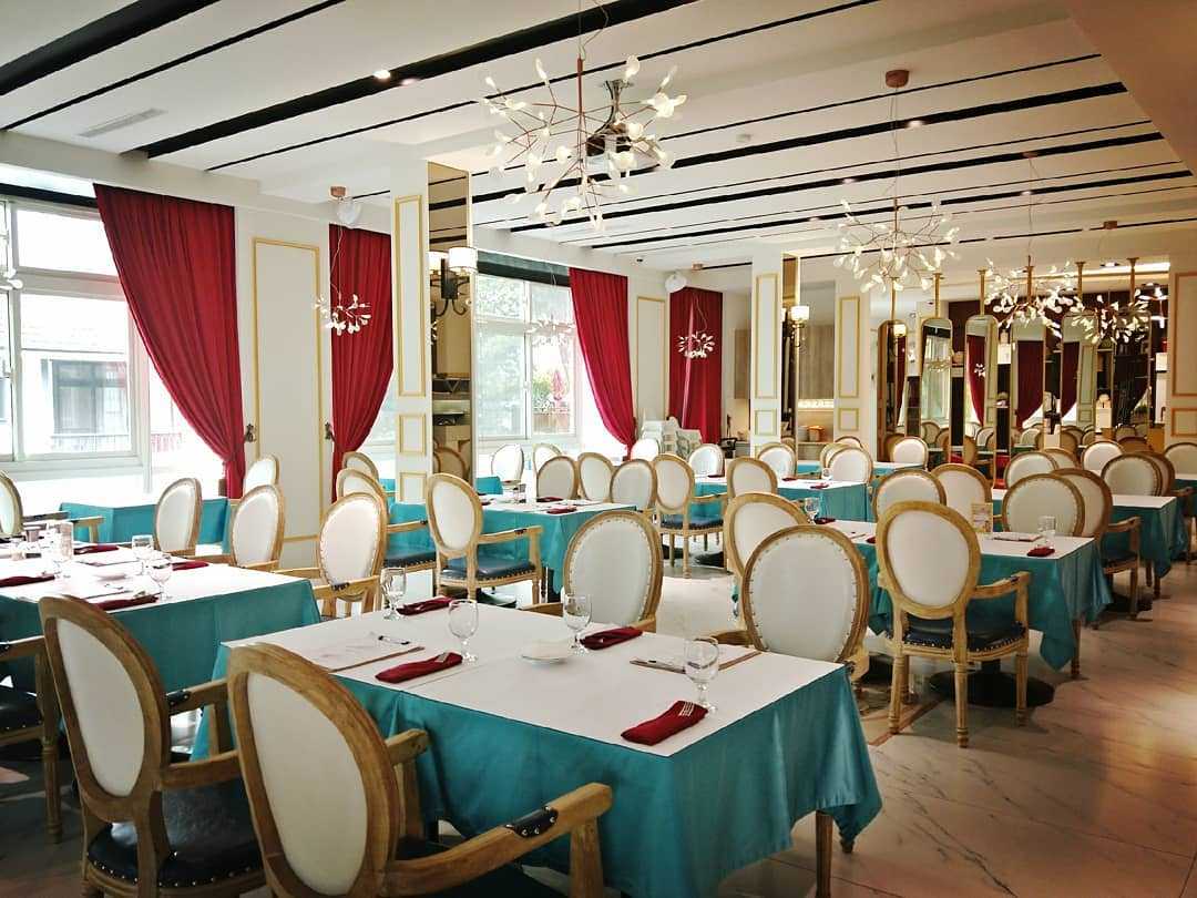 苗栗南庄【蘇維拉莊園】走入童話森林中，苗栗一日遊超好玩！《巨大蘑菇屋、精靈樹屋、侏儸紀恐龍》