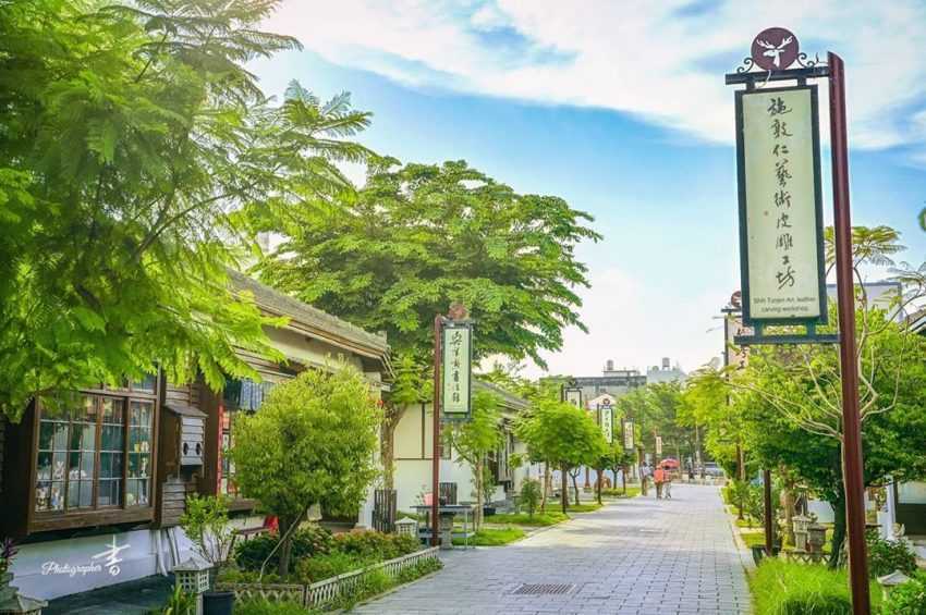 鹿港桂花巷藝術村｜舊魚寮變身日式彩繪藝術村，日式燈籠點亮鹿港小鎮