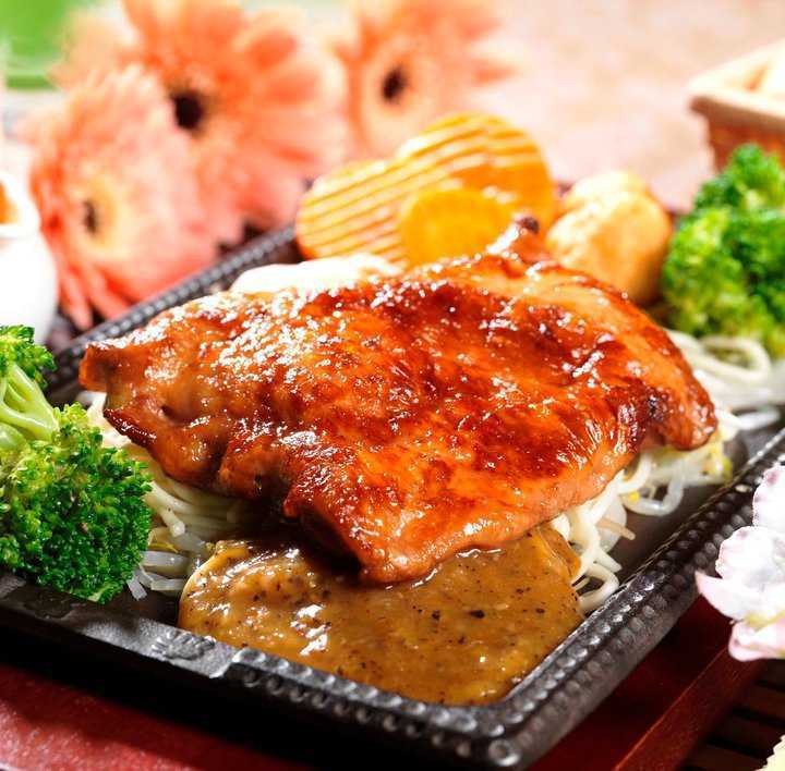 逢甲夜市美食推薦｜吃不膩的逢甲美食必吃排行榜，回訪幾次都可以！