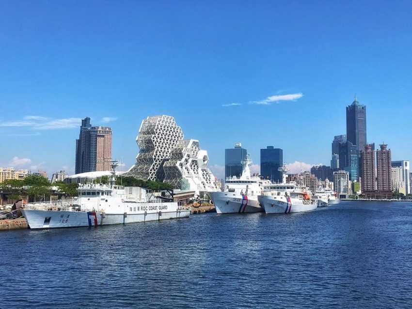 【高雄駁二藝術特區】駁二拍照景點、活動這裡看《最新展覽、門票優惠、交通方式》