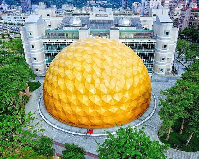 【台北天文館攻略】台北市立天文科學教育館《門票優惠、交通方式、宇宙劇場預約》宇宙探險設施超好玩！