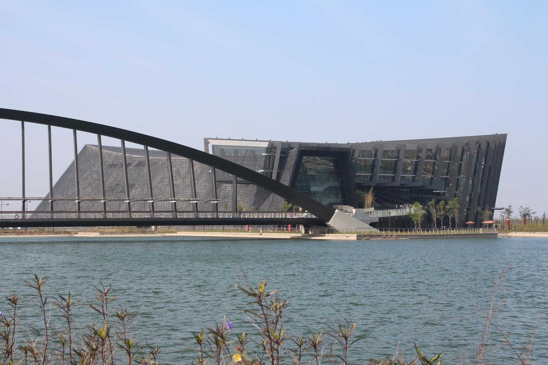 嘉義觀止飯店 嘉義觀止飯店|嘉義二日遊推薦|住宿送嘉義必吃美食燒肉觀止、最夯最搶手的一泊三食住宿優惠 8 2026