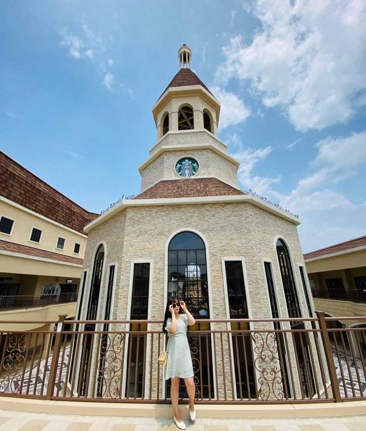 鐘樓星巴克 鐘樓星巴克