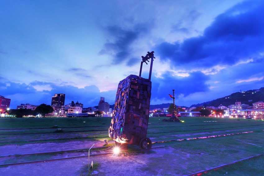 【高雄駁二藝術特區】駁二拍照景點、活動這裡看《最新展覽、門票優惠、交通方式》