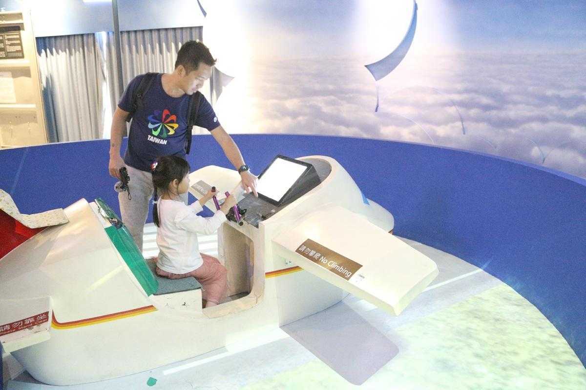 【高雄科工館】科學工藝博物館一日遊懶人包，門票優惠/展覽/交通一次看