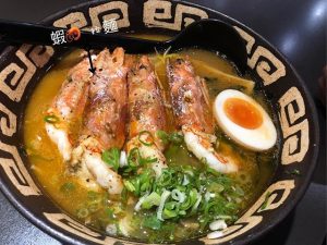 台北推薦6間北投拉麵！人氣必吃拉麵，鮮蝦熬成濃郁湯頭，日式台式特色小菜、配料豐富平價