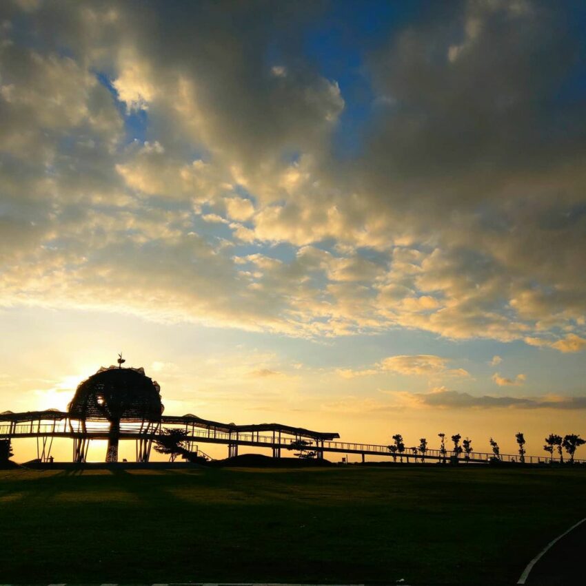 【台東海濱公園】在濱海公園賞日出看海景,台東國際地標交通&景點美食一日遊 【台東海濱公園】在濱海公園賞日出看海景,台東國際地標交通&景點美食一日遊