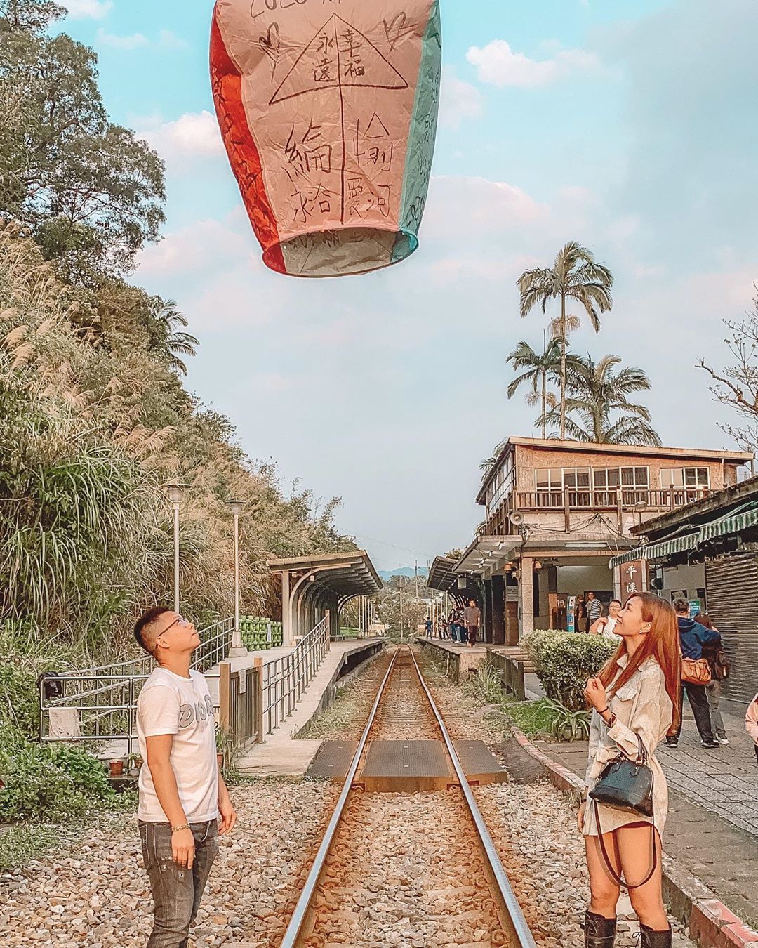 十分車站放天燈