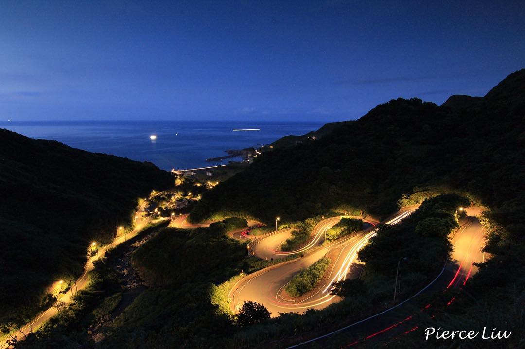 九份夜景 龍形灣夜景