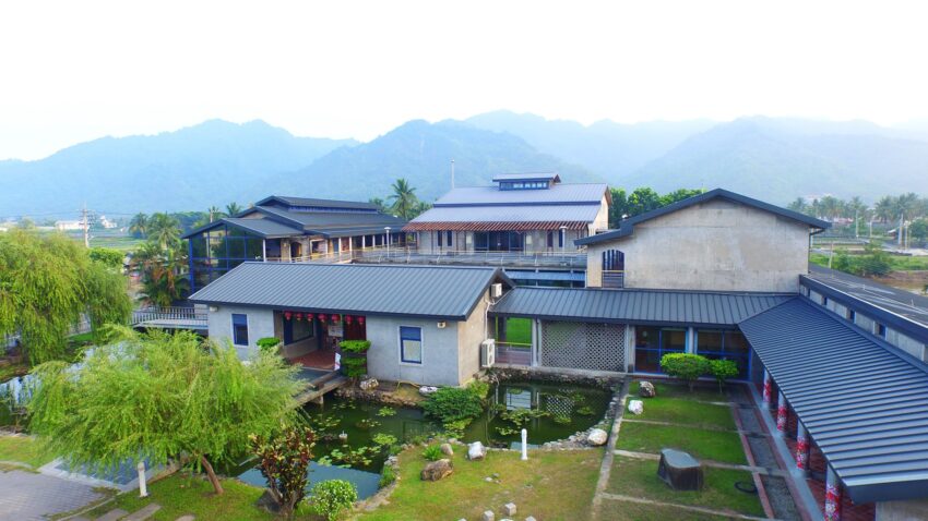 【高雄室內景點】16個下雨天備案好去處｜網美打卡、情侶出遊、博物館、文創、古蹟景點一網打盡