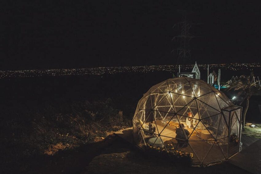 【新竹景觀餐廳】推薦21家新竹必去景觀餐廳，一次坐擁湖畔山景、百萬夜景、森林秘境