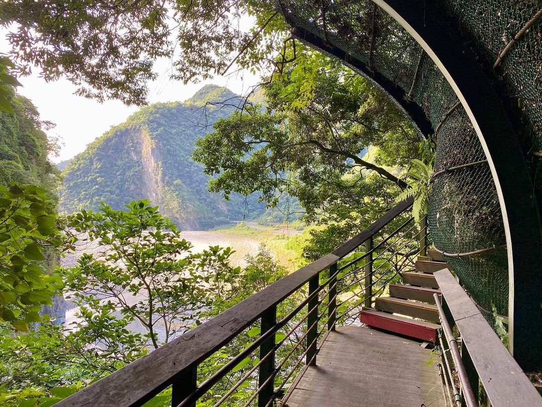 小錐麓步道｜新手級步道，觀景、賞斷崖、遊吊橋｜步行路線＆交通停車＆附近景點