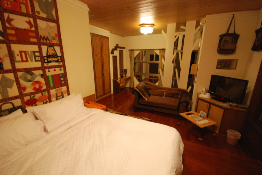 波波米繪本民宿 X 水田衣藝術家民宿｜波波米帶你走進童話故事書！讓水田衣帶你到藝術老宅一探究竟！ 12 2026