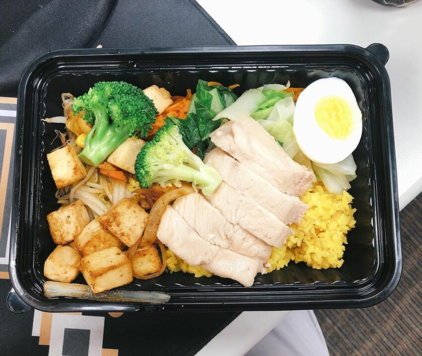 台中餐盒 台中外帶便當｜盤點 8 間特色台中餐盒，低負擔健康餐盒推薦，外帶美食好方便 1 2026