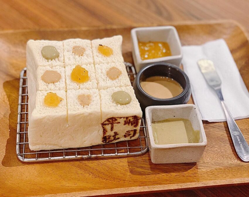 生吐司 超人氣生吐司｜跟上這一波【生吐司】風潮，揭開網友私藏口袋名單TOP 9 1 2026