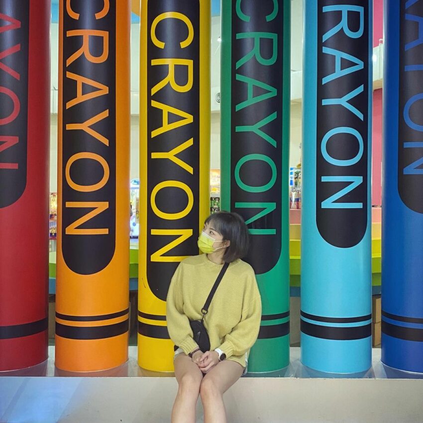 位於蘇澳的蜡藝蠟筆城堡是一座以蠟筆為主題的觀光工廠,從外觀開始到處都充滿著蠟筆的元素,裡頭除了可以參觀蠟筆的製作過程,親眼看到蠟筆是怎麼做出來的,還有4種有趣的手作DIY體驗 蜡藝蠟筆城堡