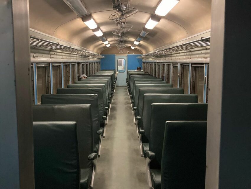 【藍皮解憂號】最美海岸線觀光列車，時刻表/票價/行程路線，南迴線藍皮火車一日遊