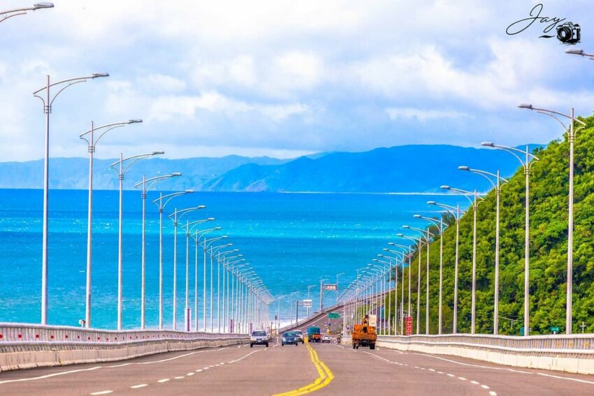 台灣公路景點 #6 金崙大橋,南橫景點,南部橫貫公路景點, 南橫公路景點, 台61線景點, 台11線景點, 中橫景點, 南迴公路景點, 濱海公路景點, 南橫一日遊, 新中橫景點, 南橫景點2023, 61快速道路景點, 南迴景點, 羅馬公路景點, 北宜公路景點, 北橫公路景點, 阿里山公路景點, 沿山公路景點, 台61線景點地圖, 西濱公路景點, 西濱快速道路景點, 蘇花公路景點, 玉長公路景點, 阿里山公路沿線景點, 南迴公路景點2023, 南迴公路美食, 西部濱海公路景點, 國道三號景點, 台61景點, 淡金公路景點, 北部濱海公路景點, 南橫風景, 北宜景點, 中部西濱公路景點, 台21線景點, 屏鵝公路景點, 台18線景點, 國道三號中部旅遊景點, 193縣道景點, 台61線景點2023, 台26線景點, 台2線景點, 中橫景點2023, 南迴公路景點地圖, 南横景點, 61線景點, 台7線景點, 中橫公路景點, 台20線景點, 蘇花景點, 國道三號沿途景點, 新南迴公路景點, 羅馬公路一日遊, 185縣道景點, 高速公路景點, 台七線景點, 南橫旅遊景點, 台14線景點, 台11線景點地圖, 台1線景點, 國道3號景點, 台11景點, 台61線沿途景點, 高速公路附近景點, 北部西濱公路景點, 南橫沿路景點, 阿里山公路景點地圖, 東北角濱海公路景點, 南迴景點地圖, 南下國道一號附近景點, 花東海岸公路景點, 台61線景點美食, 內山公路景點, 蘇花公路景點地圖, 南橫公路景點地圖, 南迴公路景點推薦, 台61線南部景點, 中部橫貫公路景點, 公路景點, 台11線打卡景點, 不厭亭一日遊, 梅山遊客中心到天池, 屏東南迴公路景點, 蘇花公路沿途景點, 沿山公路新景點, 阿里山公路秘境, 國道一號景點, 濱海公路景點推薦, 北部橫貫公路一日遊, 南橫景點啞口, 61濱海公路景點, 南橫風景區, 北宜公路景點美食, 國道三號沿路景點, 國道一號附近景點, 南橫公路一日遊, 北濱公路景點, 南橫東段景點, 南迴公路景點2021, 不厭亭附近景點, 阿里山公路附近景點, 東西橫貫公路景點, 北濱海公路景點, 咖啡公路景點, 西濱海公路景點, 北上國道一號附近景點, 國道三號南下景點, 國道三號沿線景點, 阿里山公路沿途景點, 陽金公路景點美食, 北部橫貫公路景點, 南橫沿途景點, 國道3號附近景點, 國道一號沿途景點, 國道景點, 南迴改景點, 舊蘇花公路景點, 西濱沿路景點, 台14甲線景點, 國道三號南部景點, 中橫熱門景點, 中橫一日遊, 國道附近景點, 南橫東進西出景點, 1號公路景點, 新中橫景點2021, 南橫梅山景點, 高速公路旁景點, 一號公路景點, 中橫景點2021, 61公路景點, 南橫旅遊地圖, 東富公路景點, 中橫風景, 台61線北部景點, 南迴秘境, 66號公路景點, 中橫景點推薦, 南橫附近景點, 加州一號公路景點, 武嶺景點推薦, 濱海公路景點中部, 台11縣景點, 隙頂附近步道, 公路花園景點, 花東濱海公路景點, 西濱快速公路景點, 南迴景點推薦, 俗女養成記公路旅行景點, 清水斷崖天空步道門票, 南橫沿線景點, 國道三景點, 濱海公路景點餐廳, 南橫的景點, 61海線景點, 南橫公路景點介紹, 國道一號沿路景點, 台84線景點, 南迴線景點, 南部濱海公路景點, 高速公路沿線景點, 台193線景點, 中部濱海公路景點, 蘇花公路景點推薦, 南橫公路沿路景點, 橫貫公路景點, 南迴沿路景點, 高速公路沿路景點, 南橫一日遊景點, 草嶺公路景點, 西濱公路景點介紹, 國道3景點, 南橫公路景點2023, 61號快速道路景點, 花東公路景點, 中橫旅遊景點, 高速公路沿途景點, 國道三號旅遊景點, 169縣道景點, 南迴旅遊景點, 台61沿線景點, 61西濱景點, 國道一號沿線景點, 國道1號景點, 花東縱谷公路景點, 蘇花公路沿路景點, 南迴公路一日遊, 南橫景點2020, 北橫公路景點介紹, 國道三號中部景點, 加州1號公路景點, 185縣道一日遊, 新中橫旅遊景點,