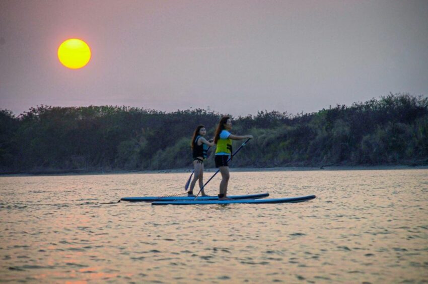【全台SUP景點推薦】台灣35處立式划槳水上體驗地點，不會游泳也能玩SUP立槳！