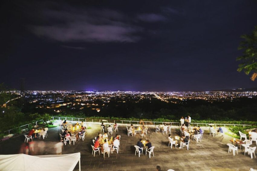 【全台夜景推薦】精選11大台灣百萬夜景，晚上看夜景約會好去處│情人節約會推薦