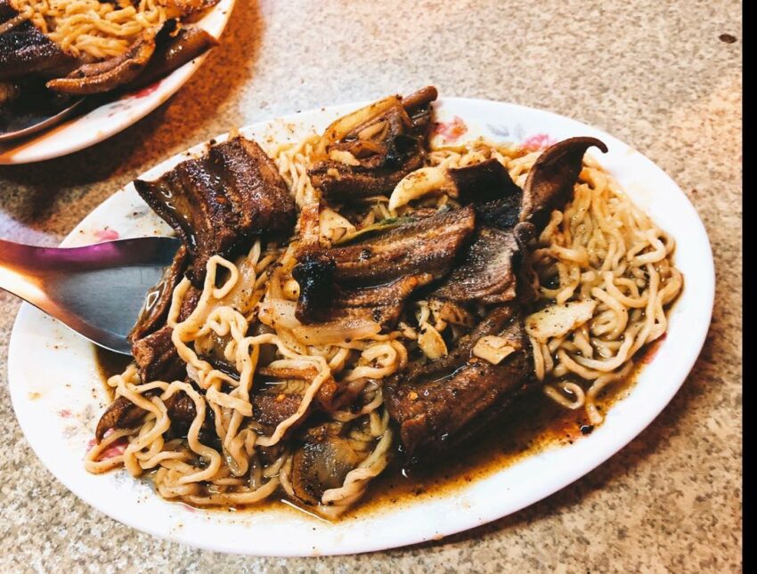 台南宵夜推薦｜15家台南人的深夜食堂，台南消夜美食就吃這些吧！