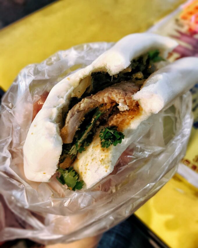 【寧夏夜市必吃】精選20家寧夏夜市必吃美食,劉芋仔蛋黃芋餅、圓環邊蚵仔煎等雙連美食 【寧夏夜市必吃】精選20家寧夏夜市必吃美食,劉芋仔蛋黃芋餅、圓環邊蚵仔煎等雙連美食