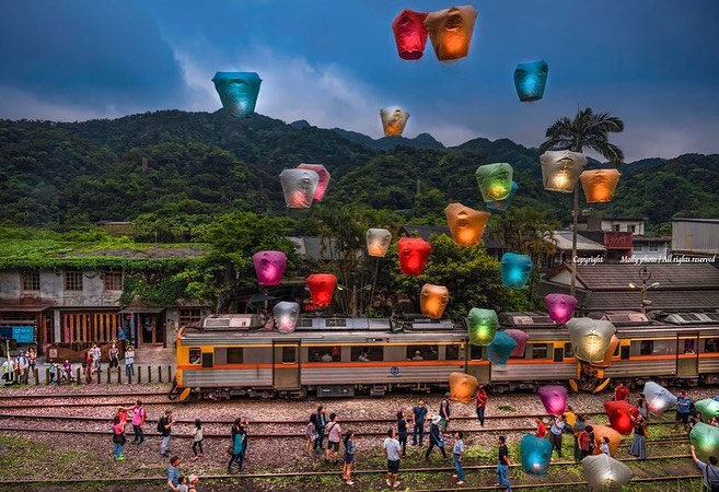 平溪天燈 【2026平溪天燈】3大放天燈地點/店家/價錢/交通總整理 1 2026