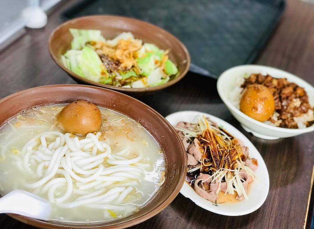 板橋大遠百美食,大遠百美食,板橋大遠百b1美食,板橋大遠百餐廳推薦,板橋大遠百9樓餐廳,板橋大遠百美食ptt,板橋大遠百火鍋,板橋遠百餐廳,板橋大遠百高級餐廳,板橋大遠百餐廳訂位,板橋車站美食,板橋車站平價美食,板橋車站地下街美食,板橋車站b1美食,板橋車站美食ptt,板橋車站環球美食,板橋車站美食dard,板橋火車站美食街平面圖,板橋車站美食外帶,府中美食,府中站美食,捷運府中站,府中美食小吃,府中平價美食,府中美食餐廳,府中捷運站小吃,府中隱藏美食,府中巷弄美食,府中商圈美食,湳雅夜市美食,南雅夜市必吃dcard,南雅夜市甜點,南雅夜市必吃ptt,南雅夜市飲料,湳雅夜市美食2023,南雅夜市營業時間,南雅夜市隱藏版美食,南雅夜市食尚玩家,新埔捷運站美食,新埔站平價美食,新埔美食dcard,新埔站美食晚餐,新埔美食ptt,新埔捷運站外帶美食,新埔站餐廳,板橋新埔餐廳推薦,新埔站早午餐,新埔美食,江子翠美食,板橋大遠百美食,板橋車站美食,江子翠美食晚餐,江子翠平價美食江子翠美食餐廳,江子翠捷運站附近美食,江子翠1號出口美食,江子翠6號出口美食,江子翠美食dcard,江子翠外帶美食,板橋車站美食,板橋美食餐廳,板橋美食小吃,板橋平價美食,板橋好吃餐廳,板橋大遠百美食,板橋美食,板橋小吃,板橋餐廳,103ful6ao3g6,板橋早午餐,板橋下午茶,板橋甜點,萬香烤鴨莊,高記生炒魷魚,蘿蔔糕糯米腸,閣樓餐酒館,首爾餐酒館,懷念泡菜臭豆腐,紅蔥頭麵食館,Merci cafe',泰樂,晨禔,,有乾人麻辣鴛鴦火鍋,黑金滷肉飯,板橋王好吃麻油雞,蚵仔之家,眼鏡仔豬血湯創始店,板橋小籠包,隔壁早餐,老味噌居酒屋,勇氣食堂,吉田法式鐵板燒,好初早餐,太和豆漿,無敵海景饅頭,起家厝早午餐,泰之初,大胖魷魚羹,輕丼,小喬新疆羊肉串,豐華小館,油庫口麵線,鴉片粉圓,G+9鮮釀餐廳,板橋環南米苔目,鹿兒島燒肉,八八食堂,澎派,蒸天下蒸氣火鍋,門前隱味牛肉麵,Mega 50 Cafe自助餐廳,跳舞香水,鼎泰豐,開丼,聚北海道昆布鍋,樂麵屋,板橋典藏33觀景餐廳,水云濮,東華川府重慶老火鍋,新疆麵食館,吉村·牛舌,點點甜甜,府中站美食,湳雅夜市,新埔美食,江子翠美食,板橋車站美食,大遠百美食,排隊美食,板橋美食餐廳｜門前隱味牛肉麵｜排隊到2023年、提前預約的牛肉麵, 隱身巷弄的神祕美食, 牛肉麵, 僅收預約客、每日限量30碗, 推薦板橋好吃的牛肉麵,板橋