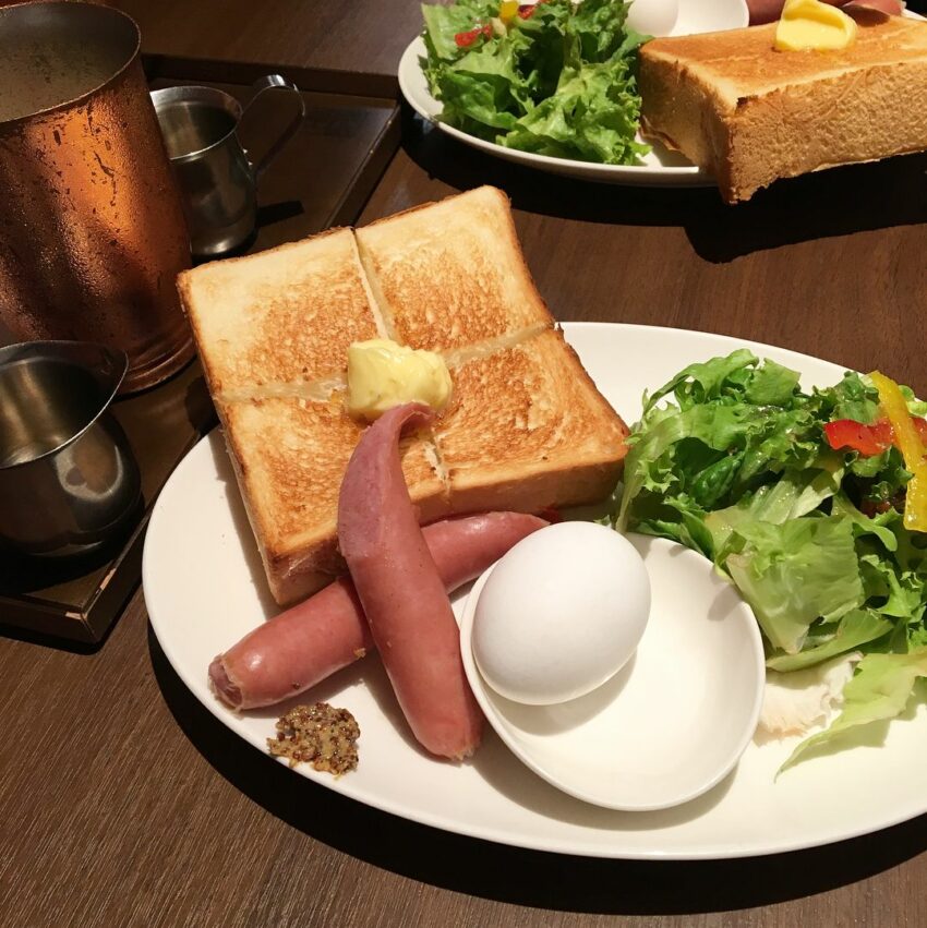 【北車美食】精選18間北車美食推薦！台北車站餐廳/京站餐廳＆台北車站伴手禮可以買什麼