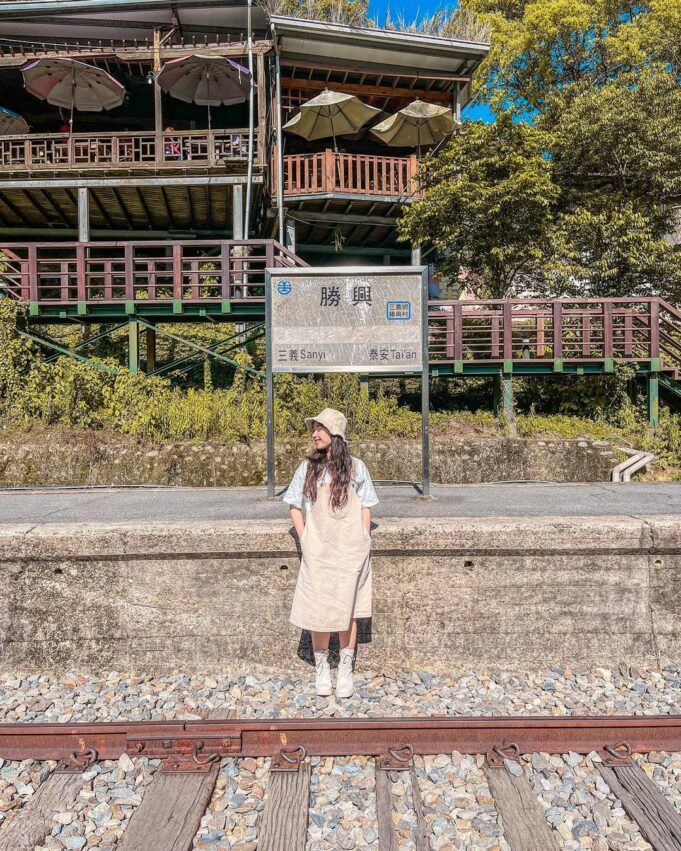 【卓也小屋渡假園區】一泊二食門票優惠，體驗染藍染DIY，入住星空泡泡屋