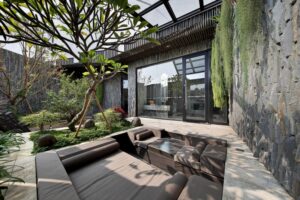 最強【全台汽車旅館推薦】精選全台30間汽車旅館休息、KTV歡唱、SPA浴缸泡澡，天冷就一起窩飯店找樂趣！