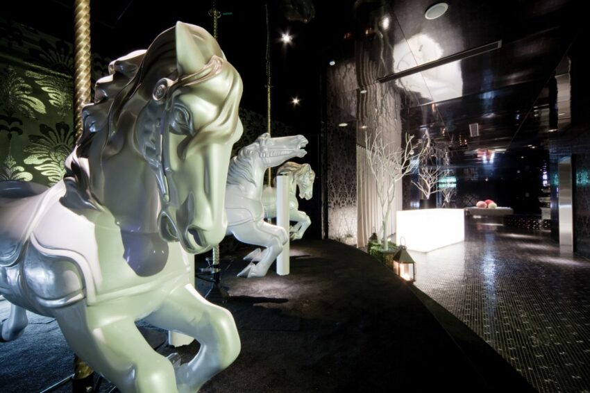 最強【全台汽車旅館推薦】精選全台30間汽車旅館休息、KTV歡唱、SPA浴缸泡澡，天冷就一起窩飯店找樂趣！