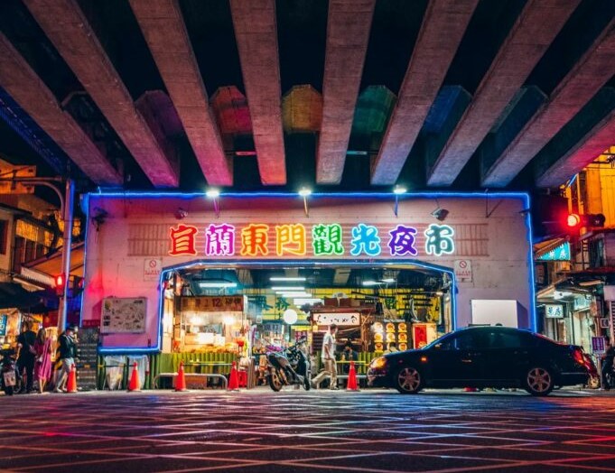 【東門夜市】推薦12間必吃人氣美食、排隊小吃、甜品飲料