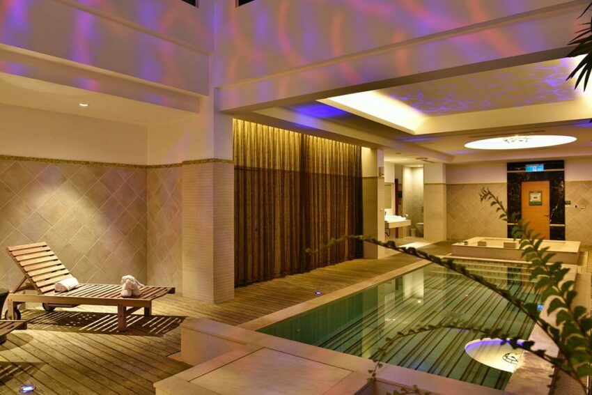 最強【全台汽車旅館推薦】精選全台30間汽車旅館休息、KTV歡唱、SPA浴缸泡澡，天冷就一起窩飯店找樂趣！