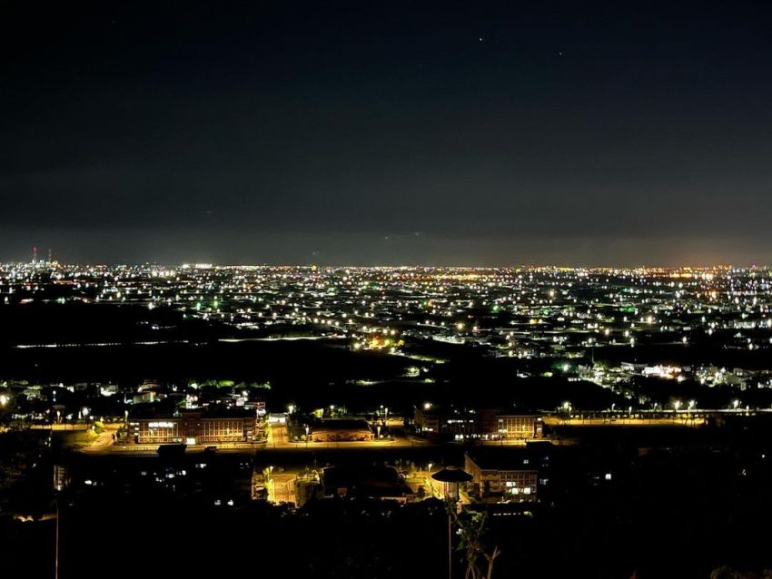 【高雄夜景】推薦高雄晚上這13大熱門觀景台、景觀餐廳《情侶約會&路線攻略&開放時間》