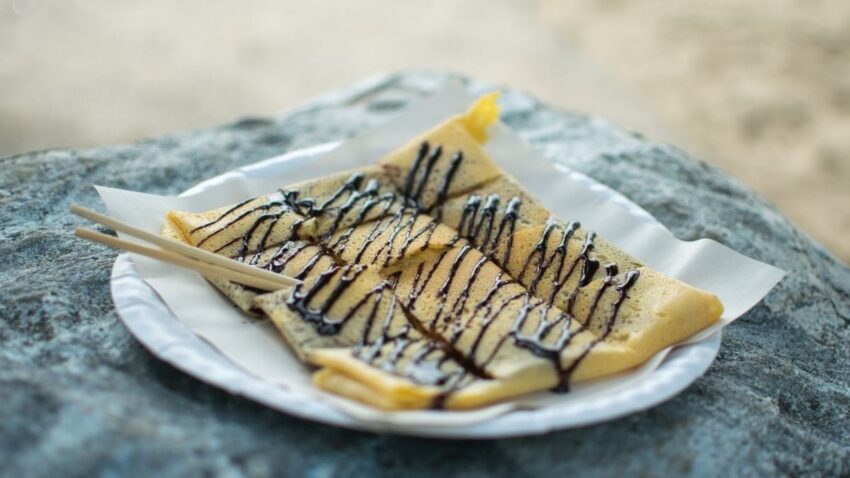 【曼谷美食推薦】精選10大泰國曼谷必吃美食餐廳、街頭小吃，泰國自由行就這樣吃！