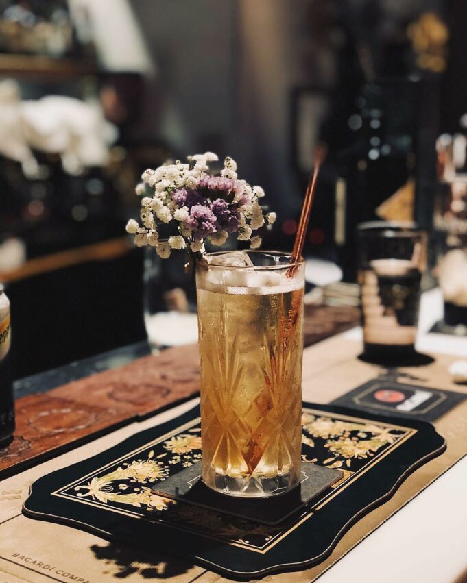 最新【桃園酒吧】推薦10間特色酒吧、餐酒館，沉醉在夜色桃園之中！