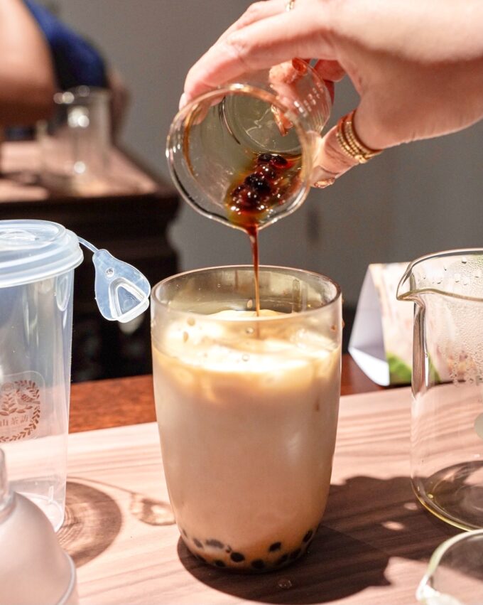 【遊山茶訪永康店】專業老師帶你珍奶體驗DIY手搖!珍奶控必逛台北伴手禮店 【遊山茶訪永康店】專業老師帶你珍奶體驗DIY手搖!珍奶控必逛台北伴手禮店