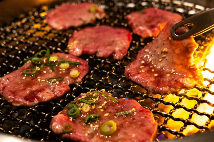 【沖繩美食】精選20沖繩必吃美食，南到北完整沖繩美食推薦、日式料理懶人包