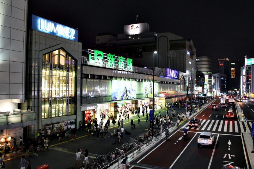 新宿交通攻略|新宿車站地圖、交通怎麼搭、出口與周邊景點美食怎麼去,這次一定不迷路! 新宿交通攻略|新宿車站地圖、交通怎麼搭、出口與周邊景點美食怎麼去,這次一定不迷路!