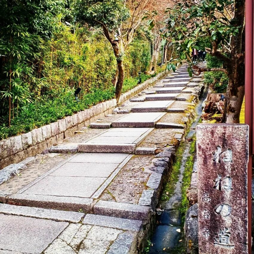 日本京都清水寺｜清水寺一日遊路線景點推薦！傳說由來/交通地圖/必買必吃/和服推薦總整理
