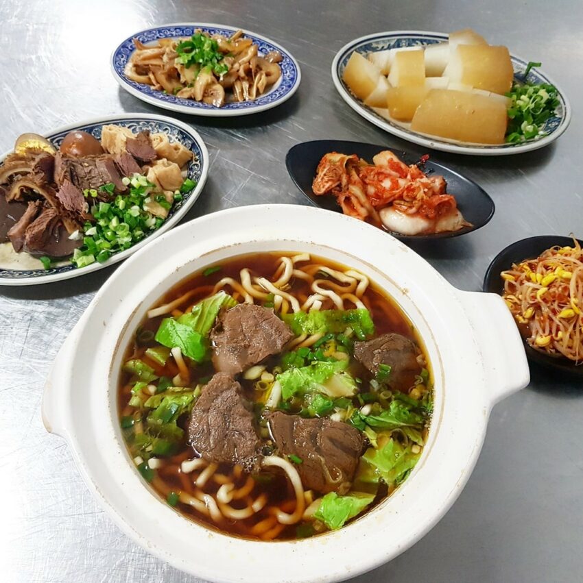 高雄美食推薦 犇。左營蓮池潭三牛牛肉麵