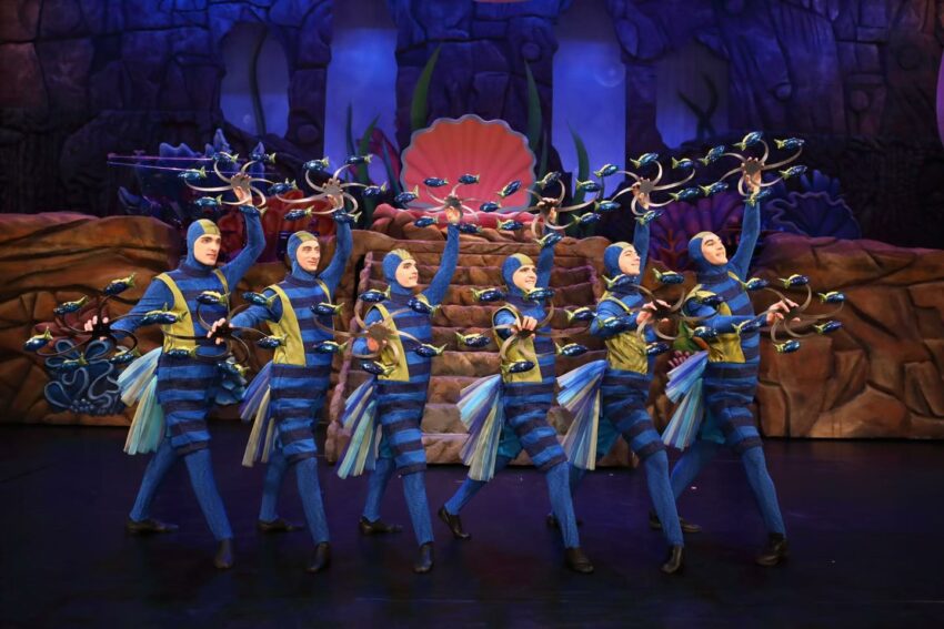 【花蓮遠雄海洋公園】門票優惠，最新活動/美人魚實境秀/夜宿水族館/住宿推薦