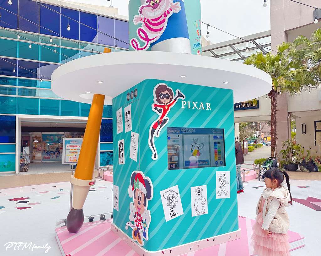 ★新北最新景點★ 林口三井outlet,迪士尼100主題燈飾 S__111386985_0